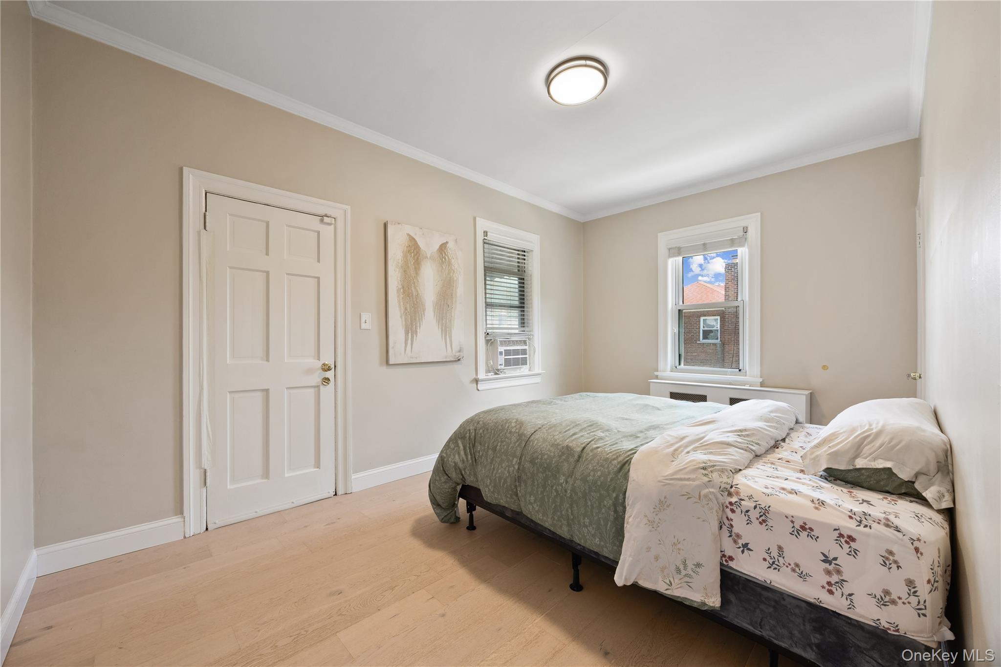 Single Family Williamsbridge Road Bronx, NY 10469, MLS-1015976-20