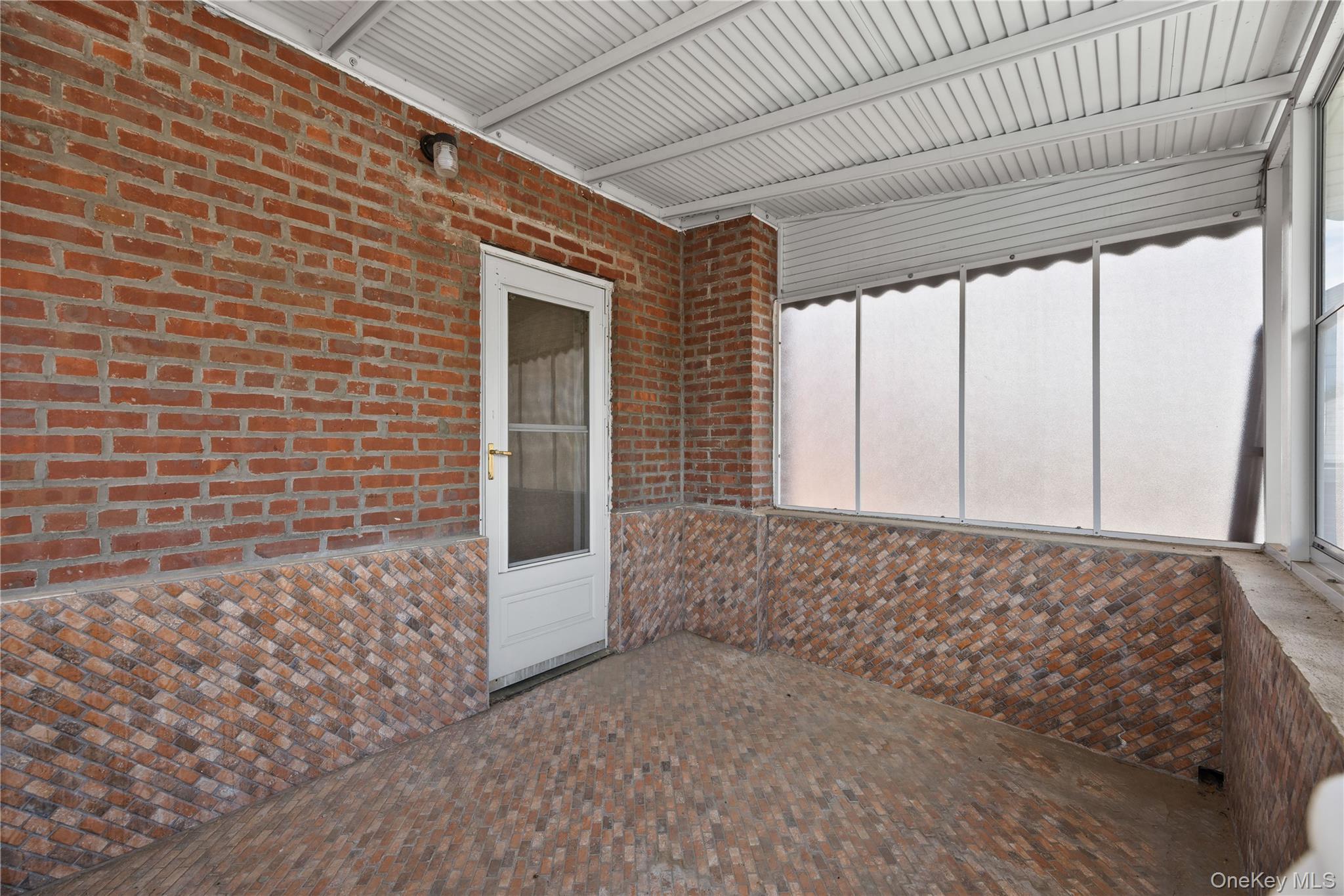 Single Family Williamsbridge Road Bronx, NY 10469, MLS-1015976-24