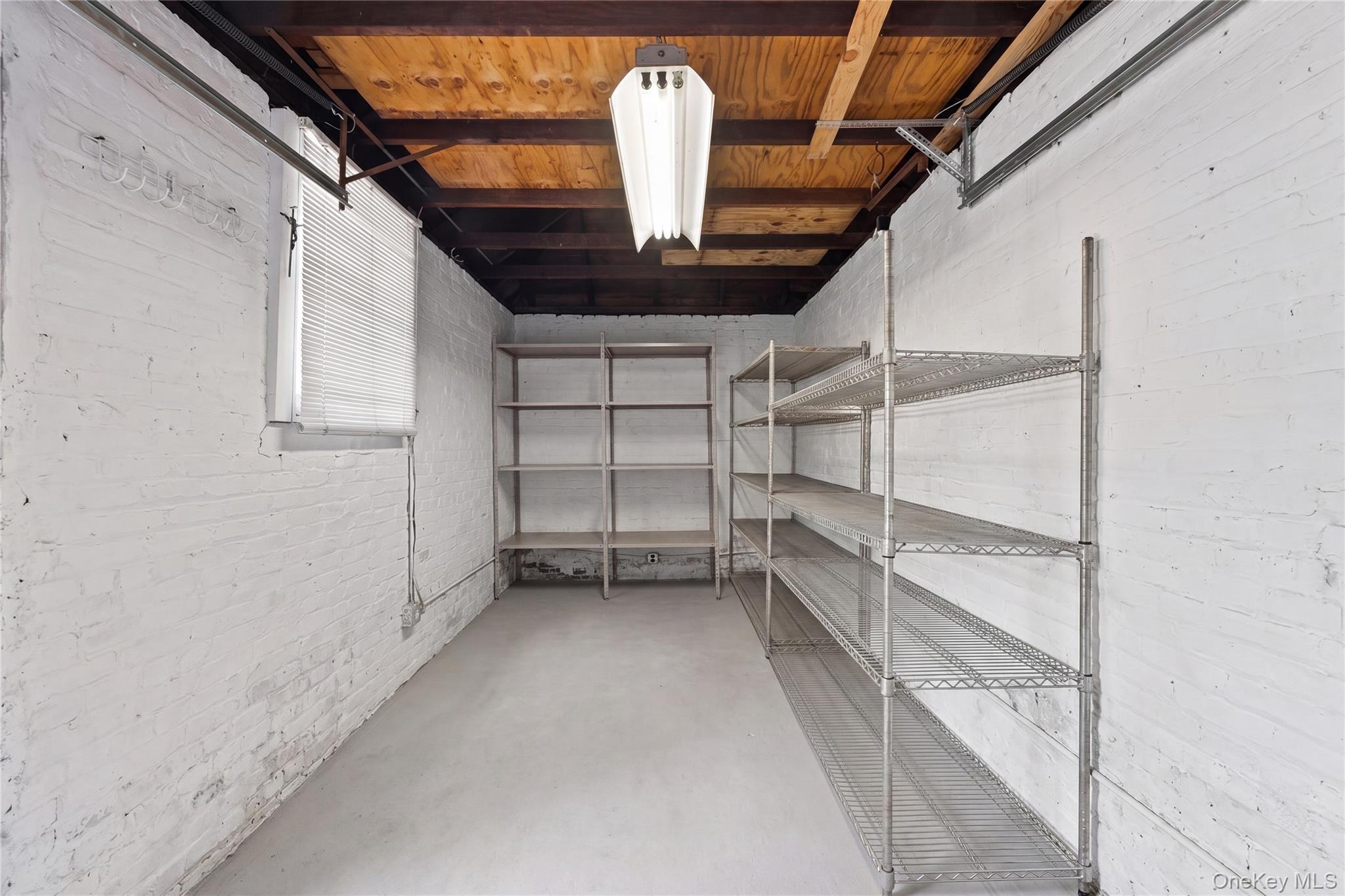 Single Family Williamsbridge Road Bronx, NY 10469, MLS-1015976-42
