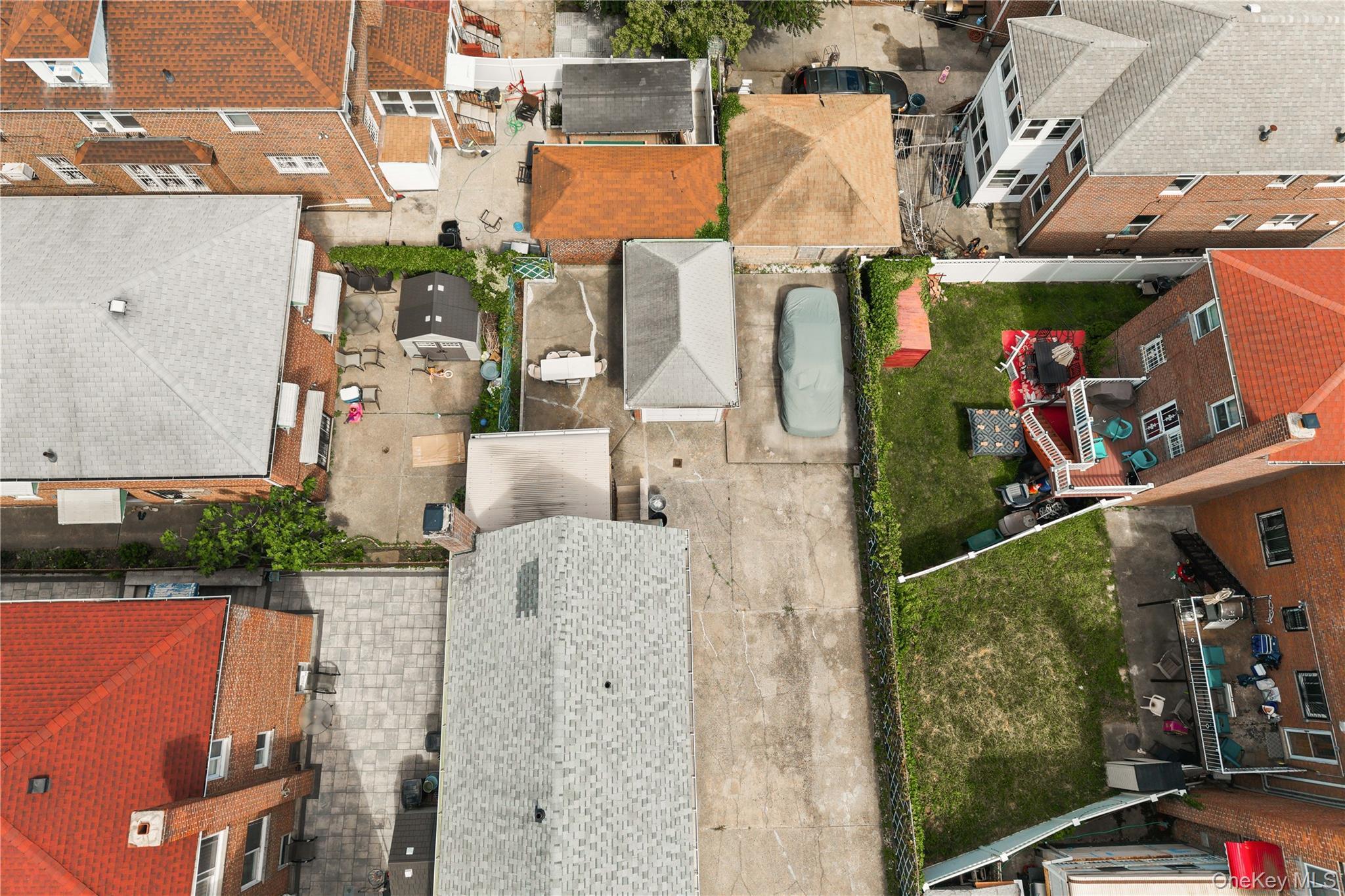 Single Family Williamsbridge Road Bronx, NY 10469, MLS-1015976-46