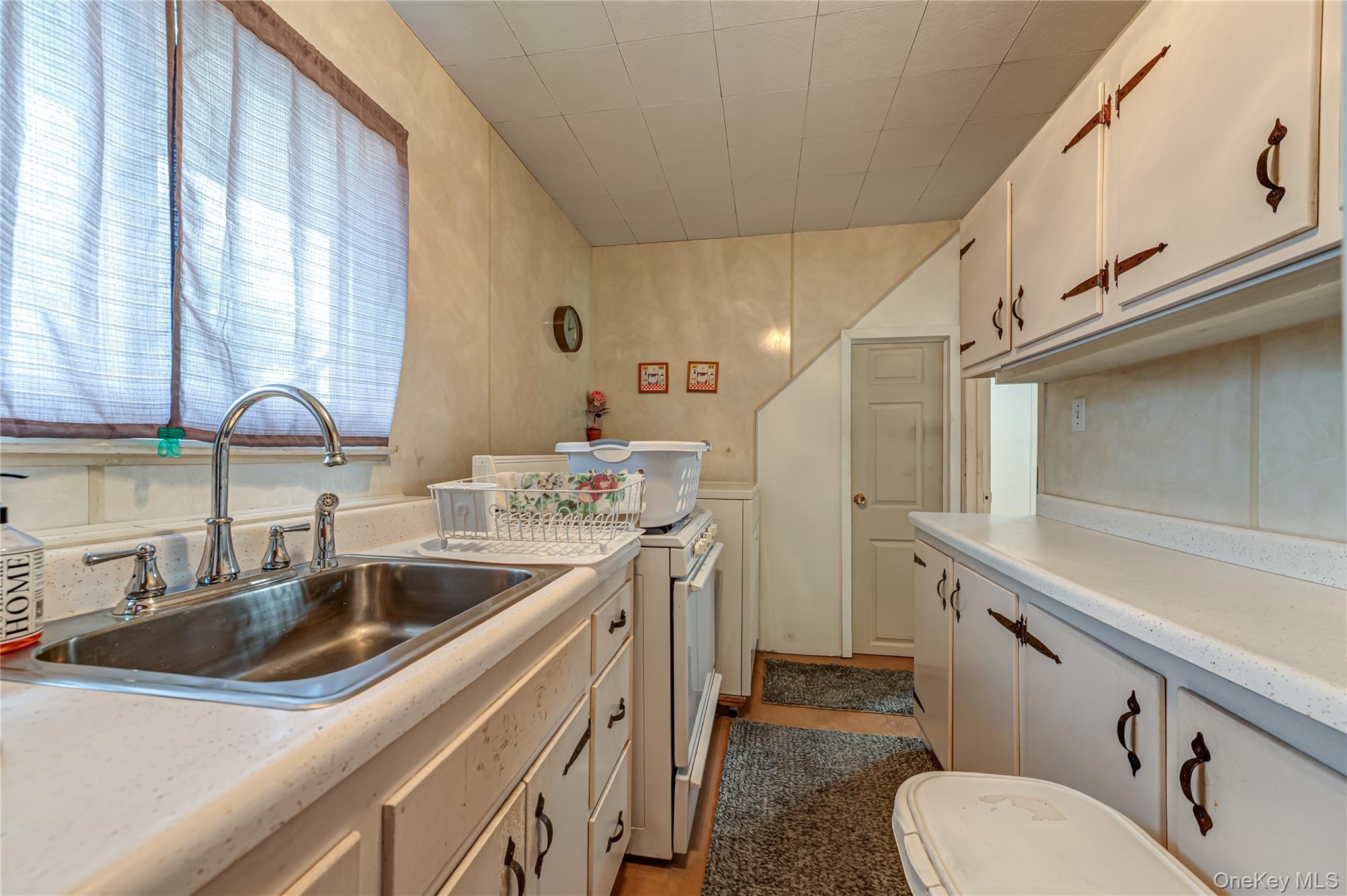 Single Family Bowman Lane  Suffolk County, NY 11754, MLS-1015982-22
