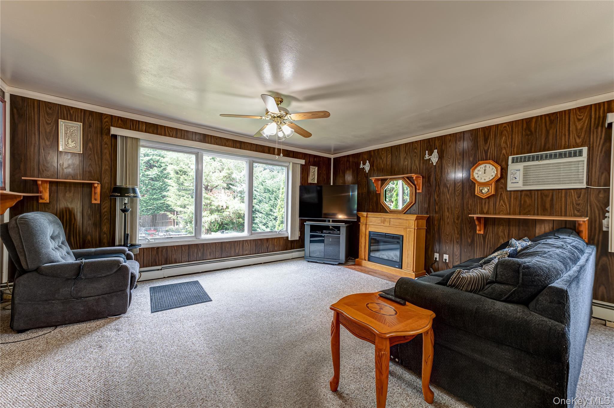 Single Family Bowman Lane  Suffolk County, NY 11754, MLS-1015982-7
