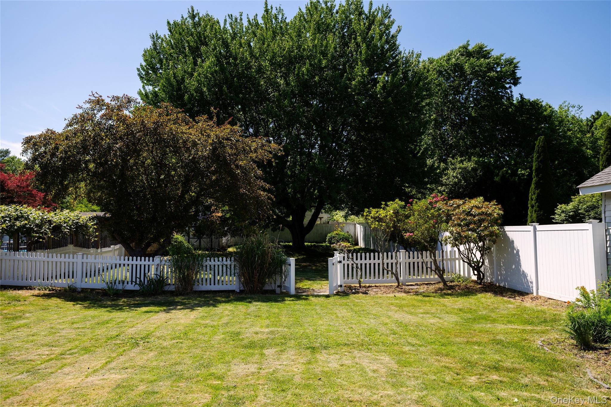 Single Family Parkwood Boulevard Dutchess County, NY 12603, MLS-1015997-27