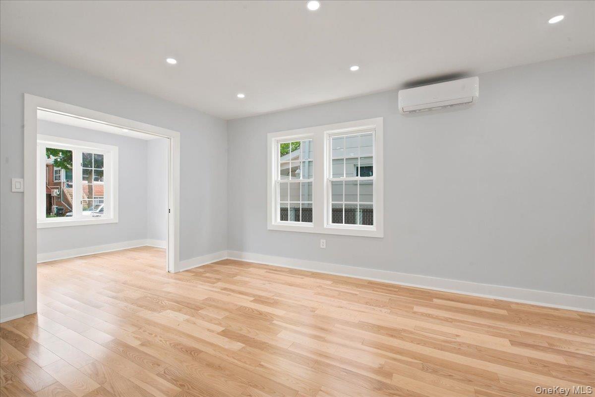 Single Family 209th Street Queens, NY 11361, MLS-1016019-10