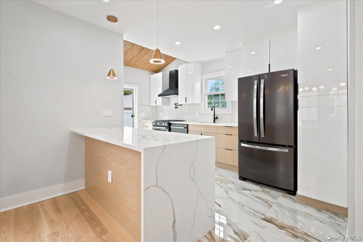 Single Family 209th Street Queens, NY 11361, MLS-1016019-15