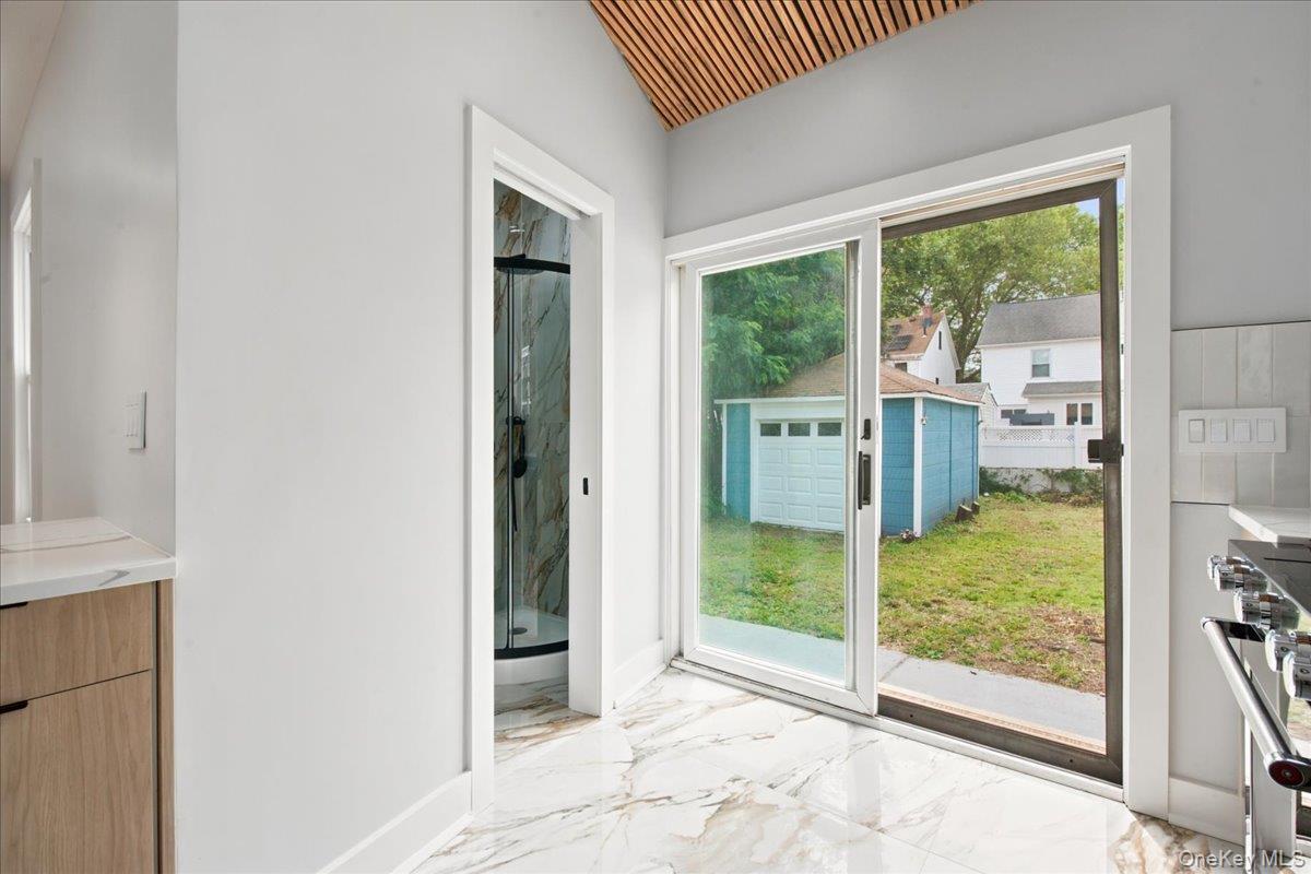 Single Family 209th Street Queens, NY 11361, MLS-1016019-19