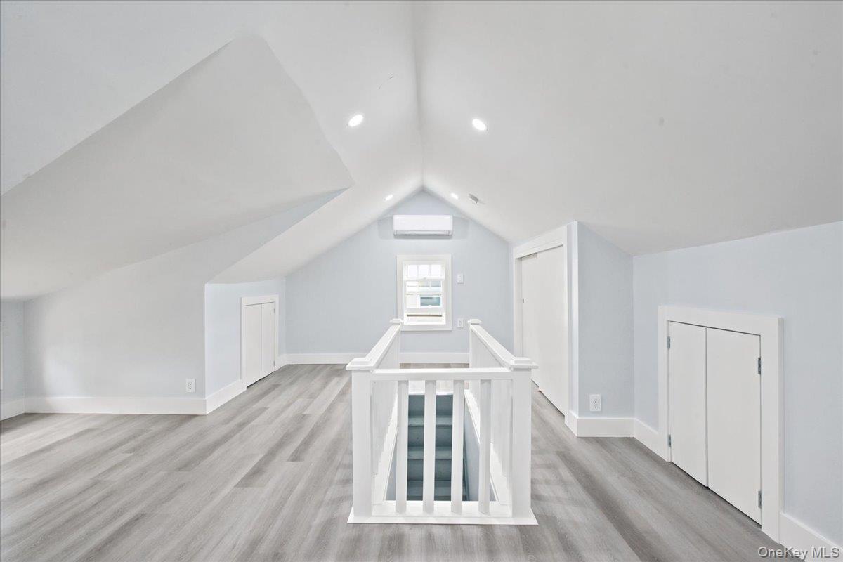 Single Family 209th Street Queens, NY 11361, MLS-1016019-43