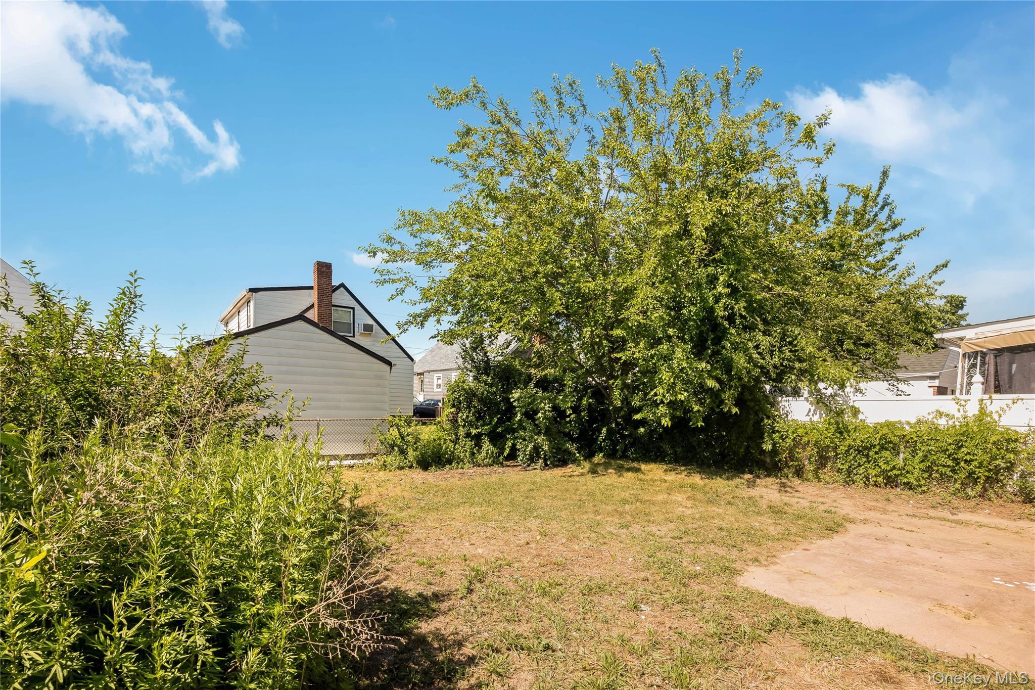 Single Family Viola Street Nassau County, NY 11580, MLS-1016039-14