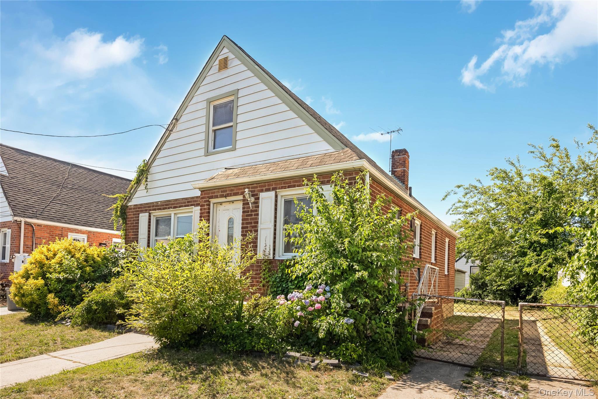 Single Family Viola Street Nassau County, NY 11580, MLS-1016039-6