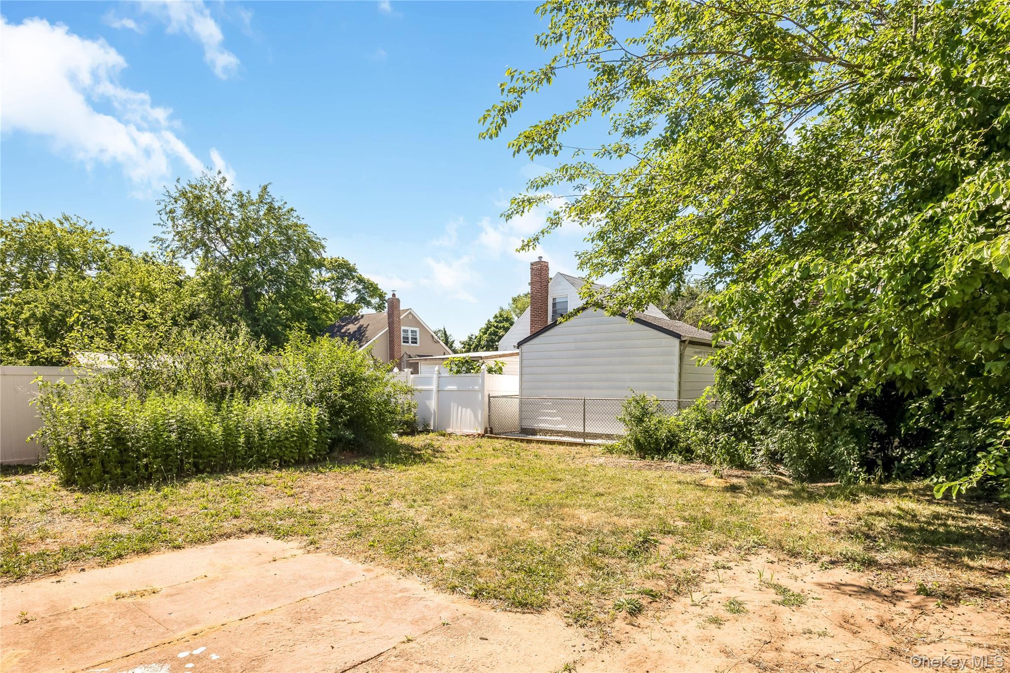 Single Family Viola Street Nassau County, NY 11580, MLS-1016039-8