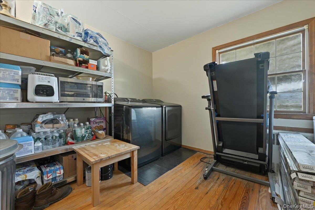 Single Family Thorne Street Suffolk County, NY 11779, MLS-1016062-15