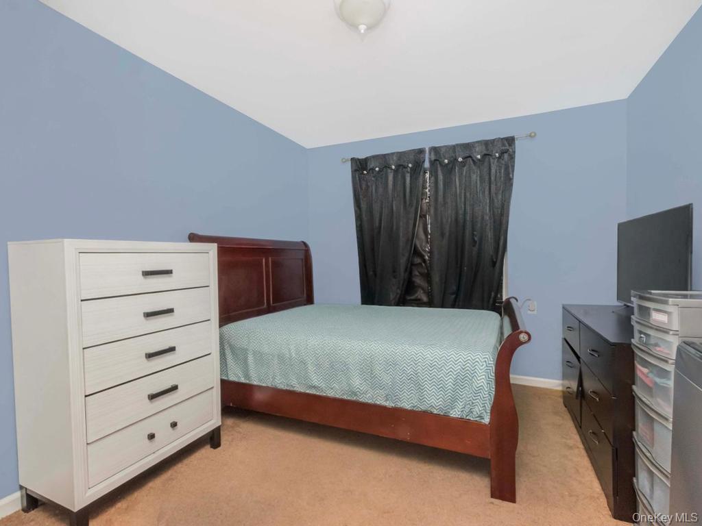 Single Family W Tremont Avenue Bronx, NY 10453, MLS-1016093-11