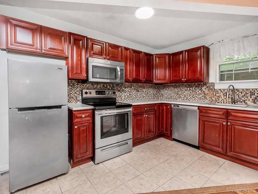 Single Family W Tremont Avenue Bronx, NY 10453, MLS-1016093-2