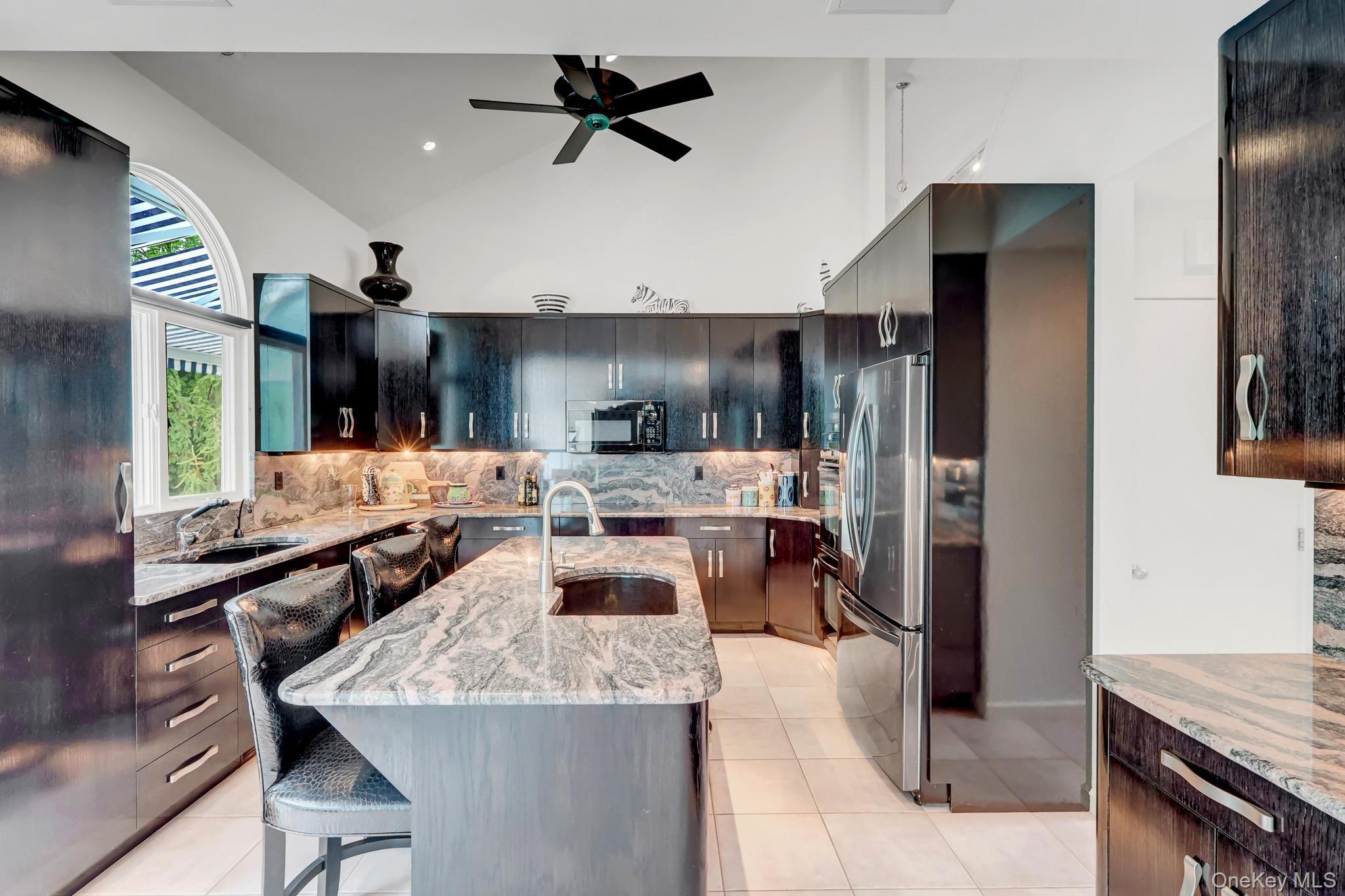 Single Family Plume Grass Way Suffolk County, NY 11977, MLS-1016100-11