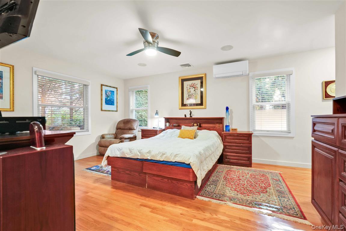 Single Family Park Lane  Queens, NY 11363, MLS-1016111-17