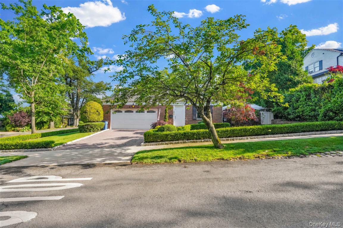 Single Family Park Lane  Queens, NY 11363, MLS-1016111-2
