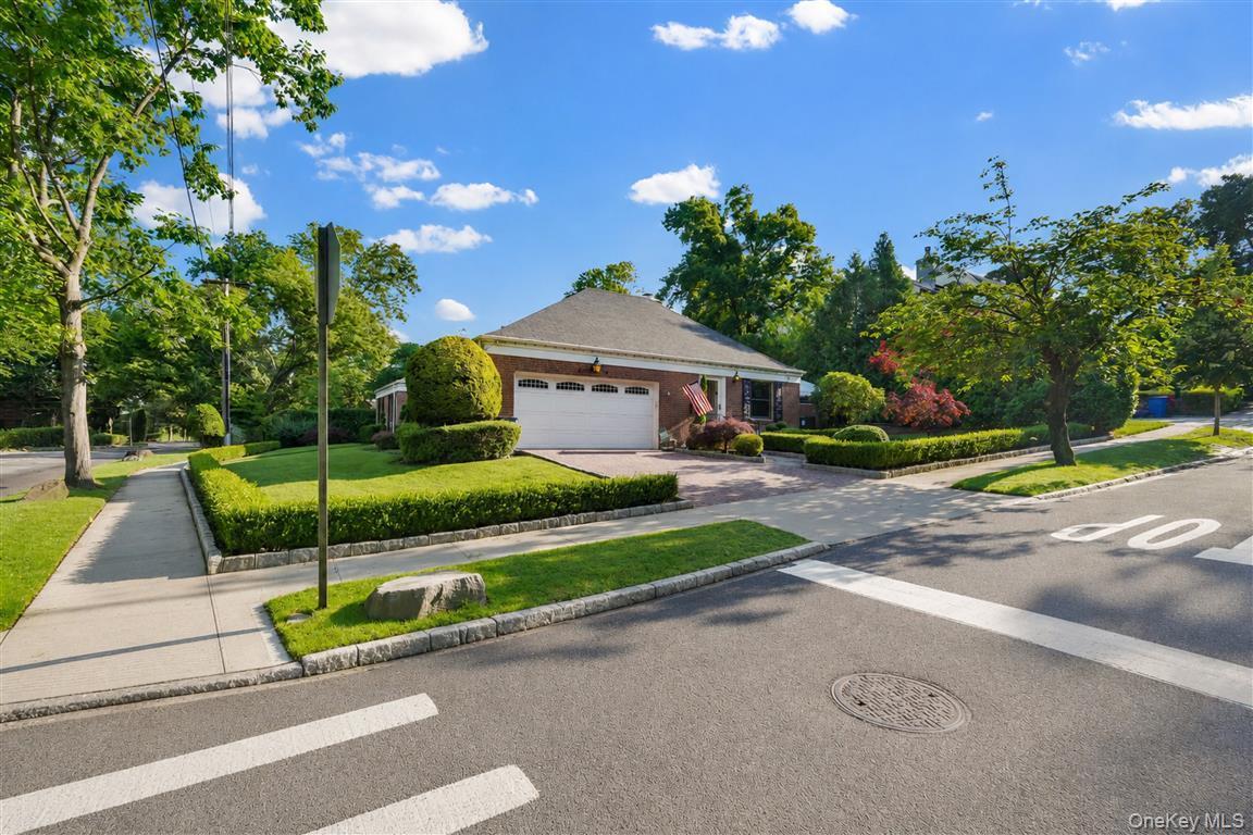 Single Family Park Lane  Queens, NY 11363, MLS-1016111-3