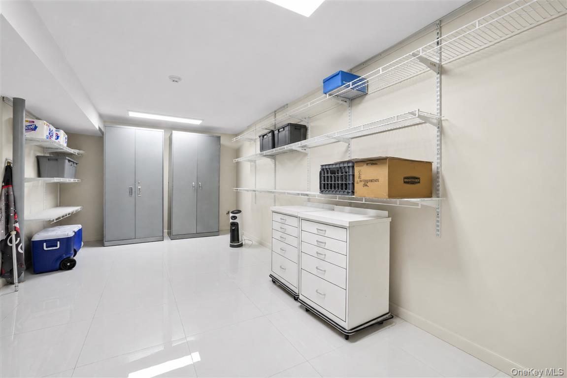 Single Family Park Lane  Queens, NY 11363, MLS-1016111-32