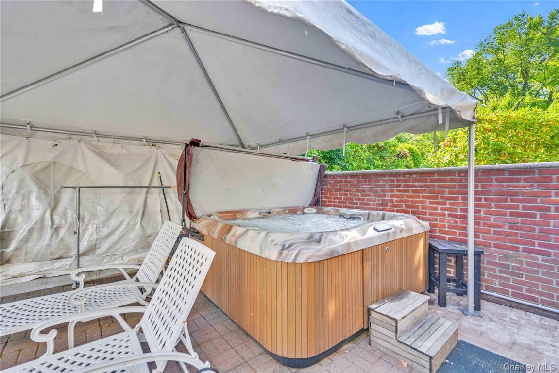 Single Family Park Lane  Queens, NY 11363, MLS-1016111-41