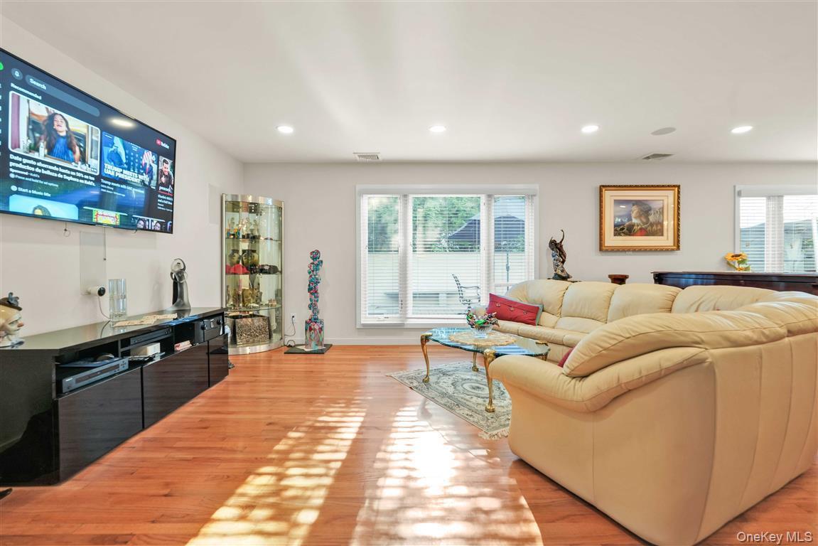 Single Family Park Lane  Queens, NY 11363, MLS-1016111-7