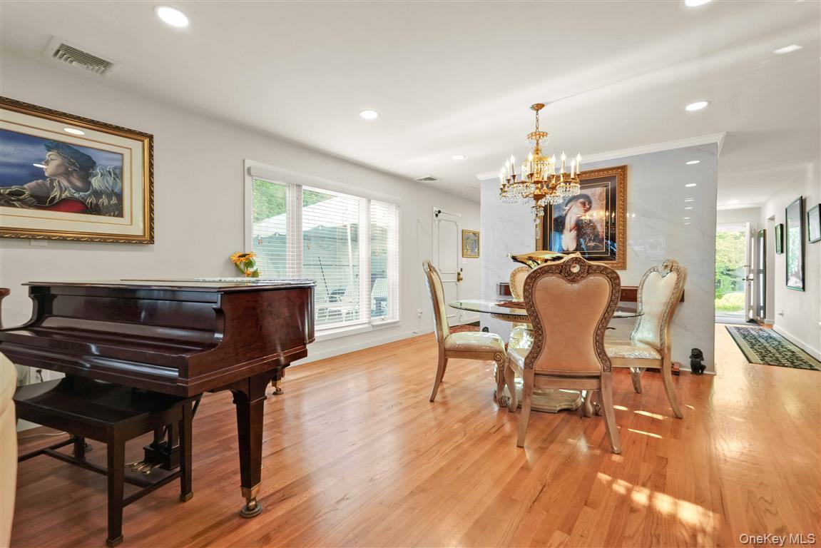 Single Family Park Lane  Queens, NY 11363, MLS-1016111-9