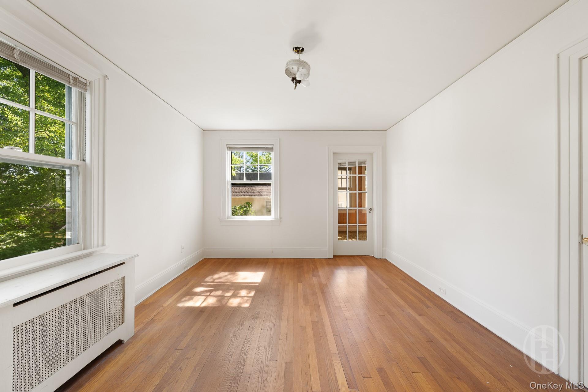 Single Family Carolina Road Queens, NY 11362, MLS-1016122-17