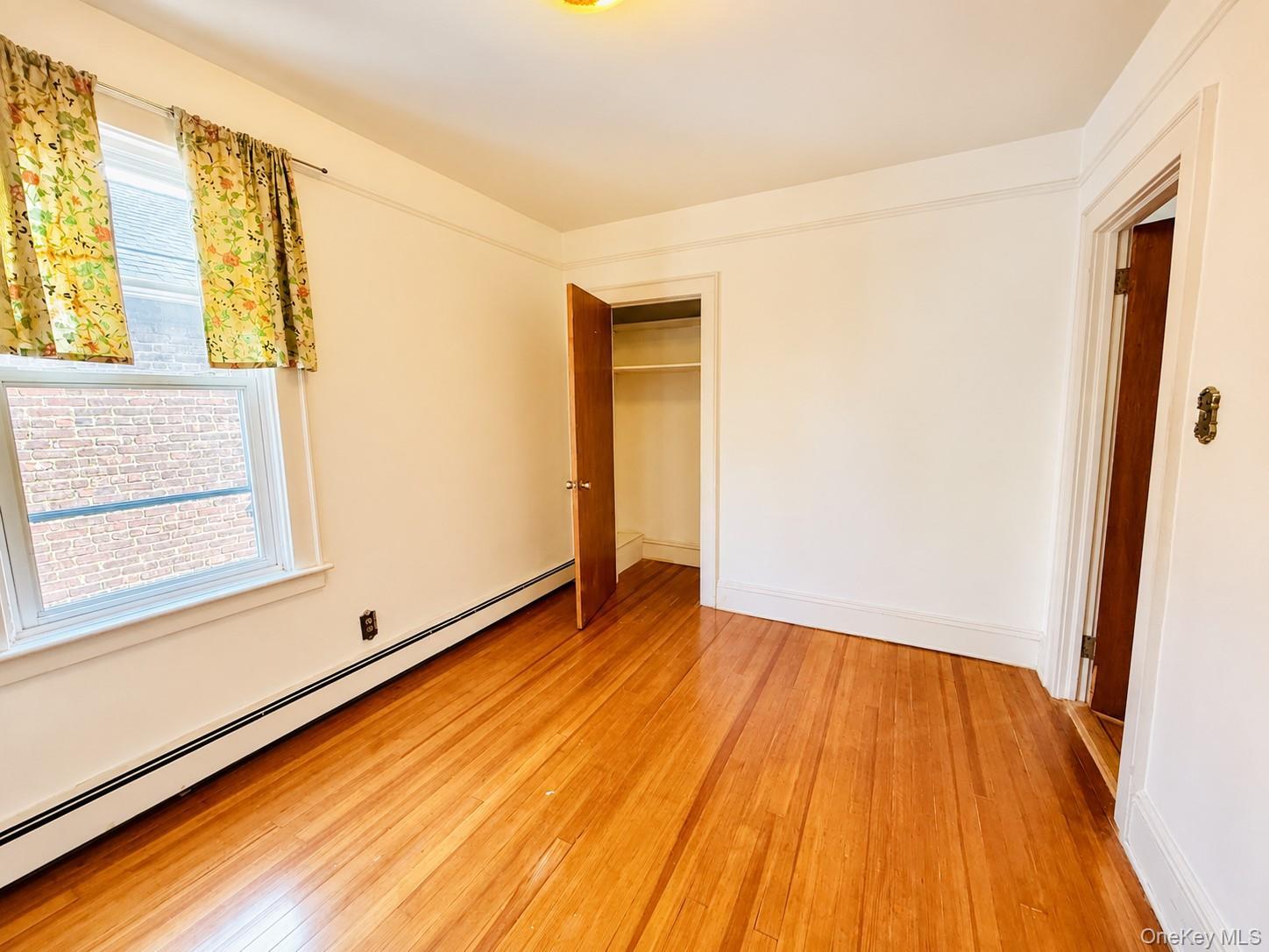 Single Family Lurting Bronx, NY 10461, MLS-1016126-13