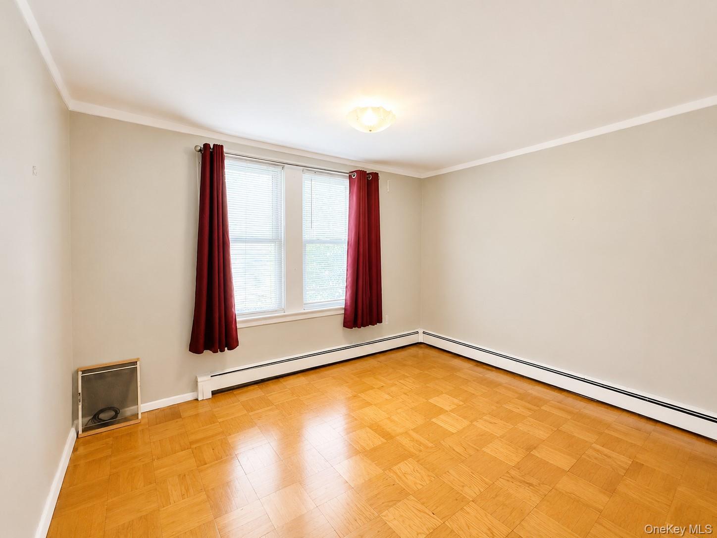 Single Family Lurting Bronx, NY 10461, MLS-1016126-9
