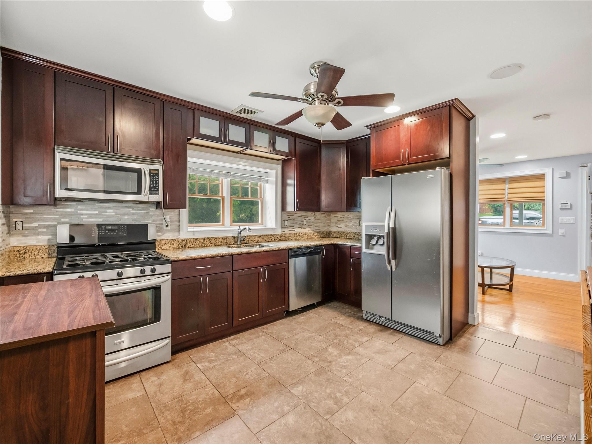Single Family Hempstead Lane Rockland County, NY 10977, MLS-1016144-15