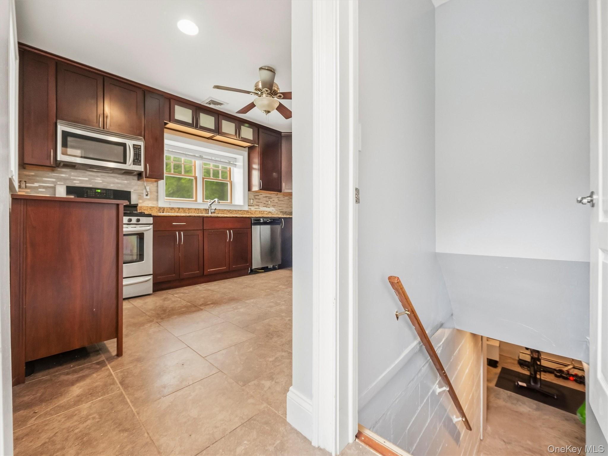 Single Family Hempstead Lane Rockland County, NY 10977, MLS-1016144-16