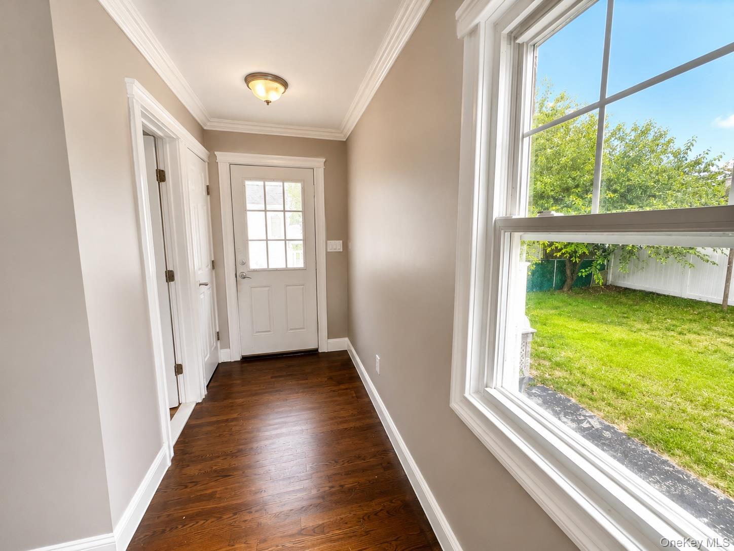 Single Family N Indiana Avenue  Suffolk County, NY 11757, MLS-1016149-11