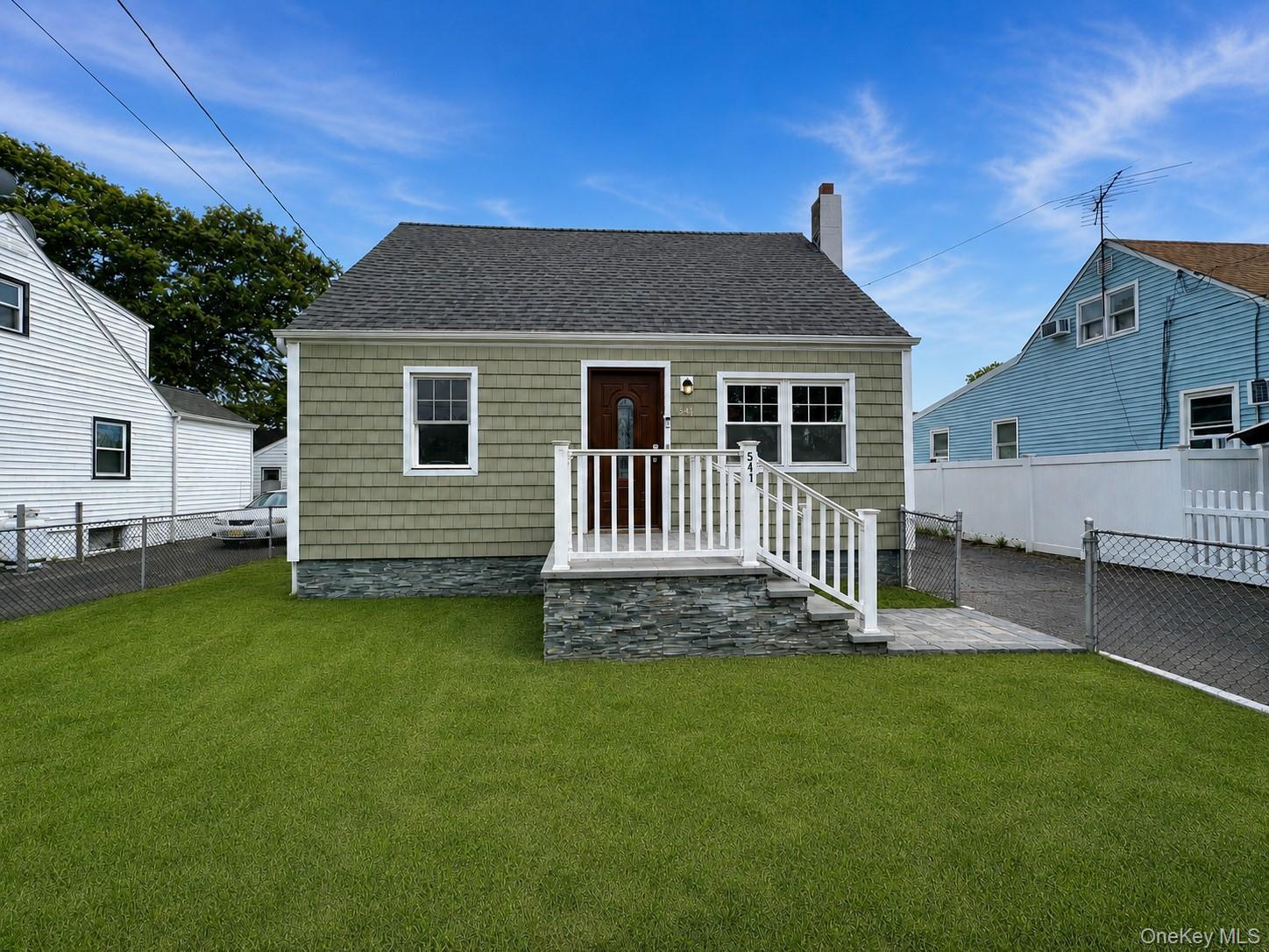Single Family N Indiana Avenue  Suffolk County, NY 11757, MLS-1016149-2