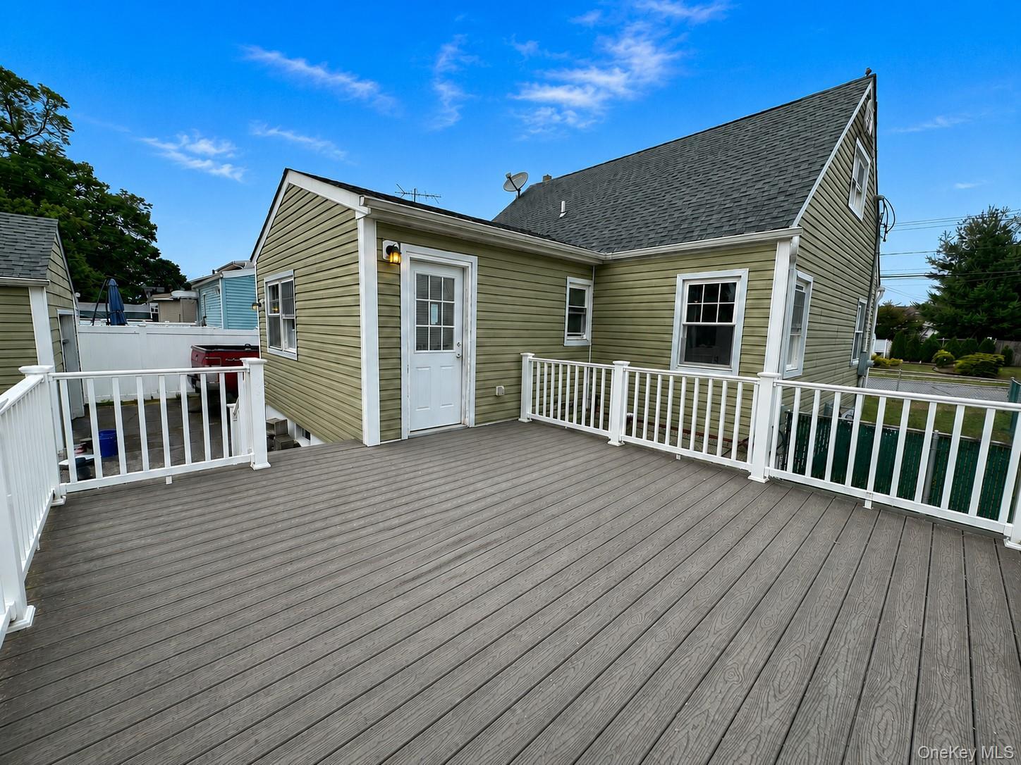 Single Family N Indiana Avenue  Suffolk County, NY 11757, MLS-1016149-20