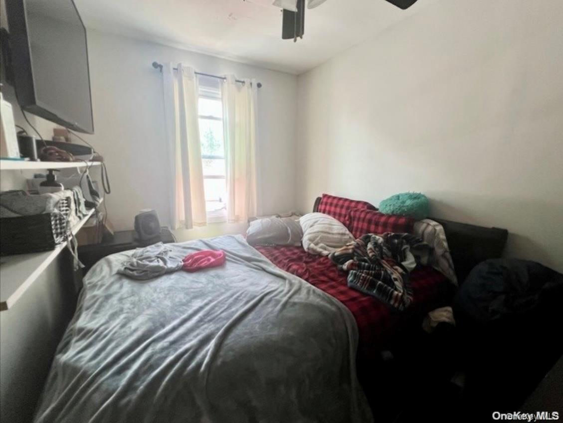 Single Family 230th Place Queens, NY 11413, MLS-1016208-10
