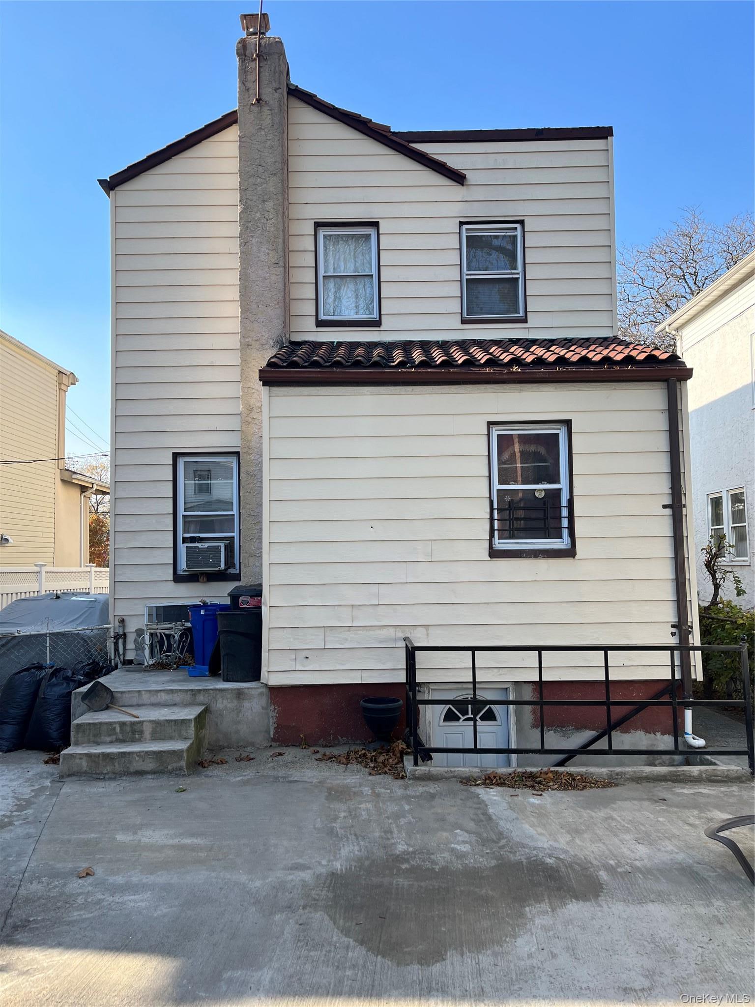 Single Family 230th Place  Queens, NY 11413, MLS-1016208-16