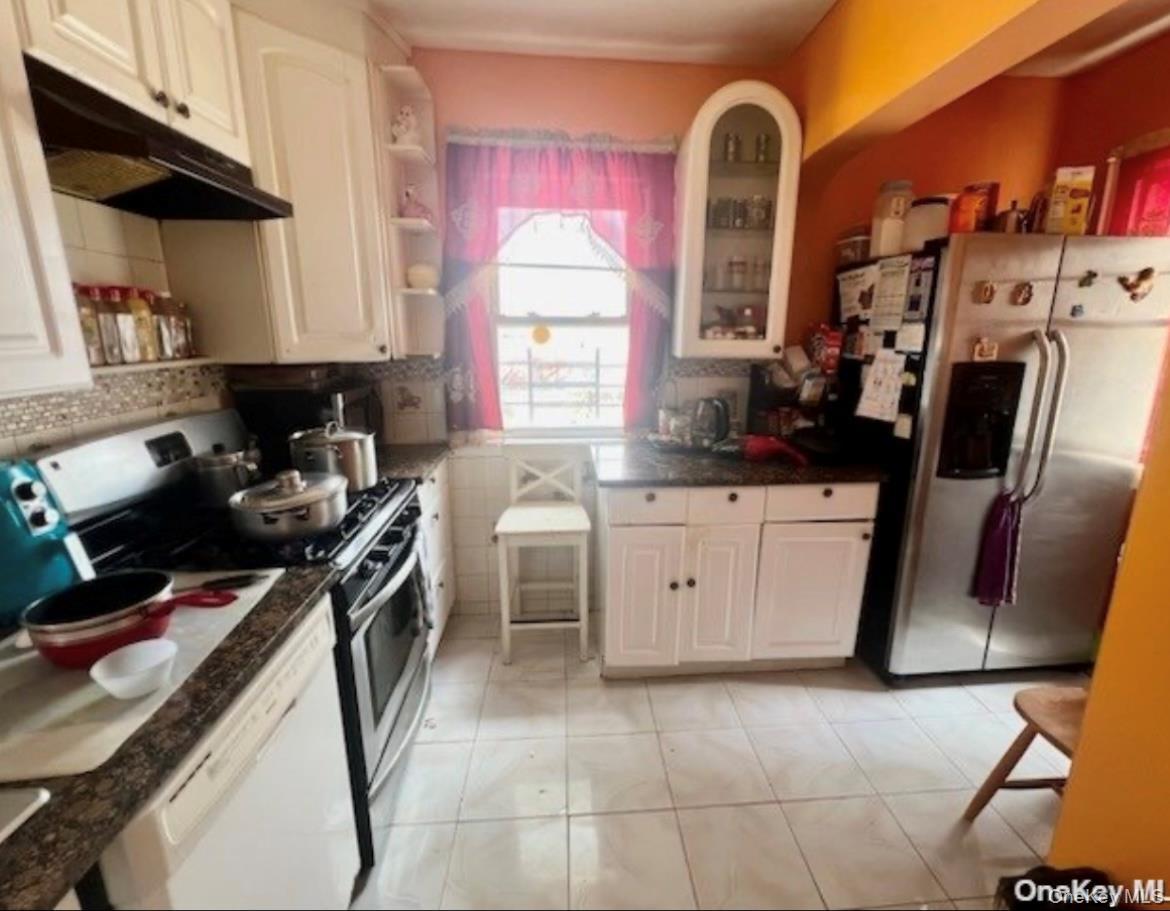 Single Family 230th Place Queens, NY 11413, MLS-1016208-5