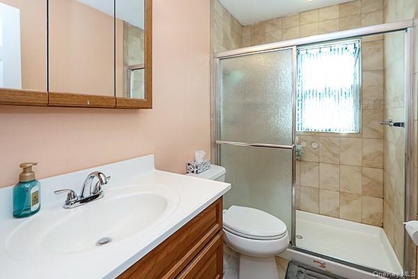 Single Family Laux Place Nassau County, NY 11710, MLS-1016254-11