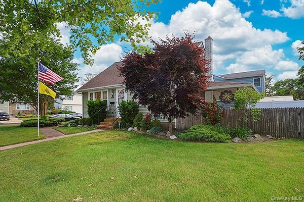 Single Family Laux Place Nassau County, NY 11710, MLS-1016254-3