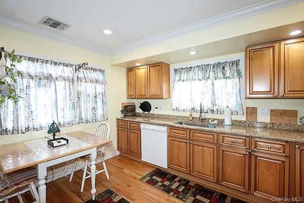 Single Family Laux Place Nassau County, NY 11710, MLS-1016254-9