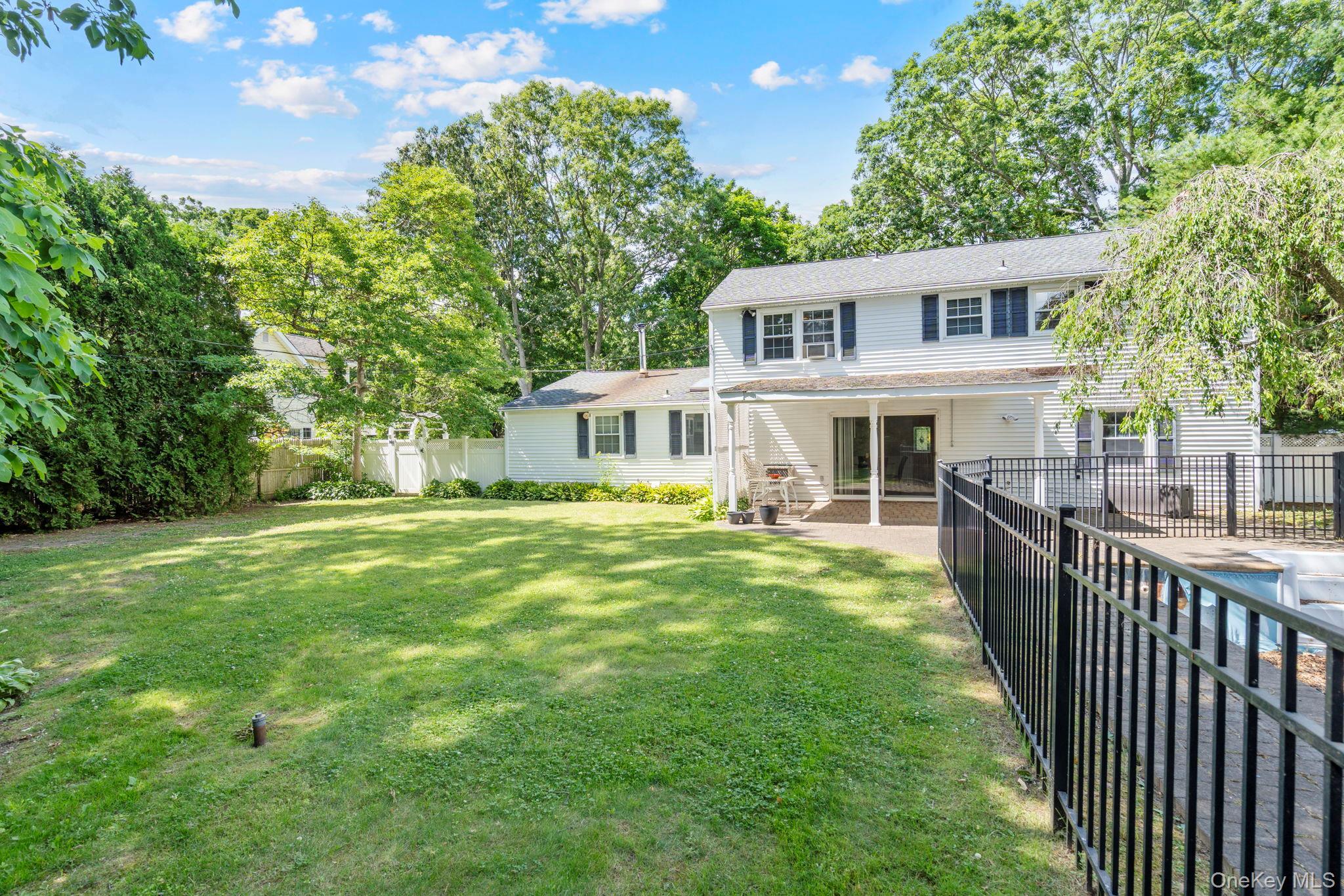 Single Family Spaulding Lane Suffolk County, NY 11790, MLS-1016276-38