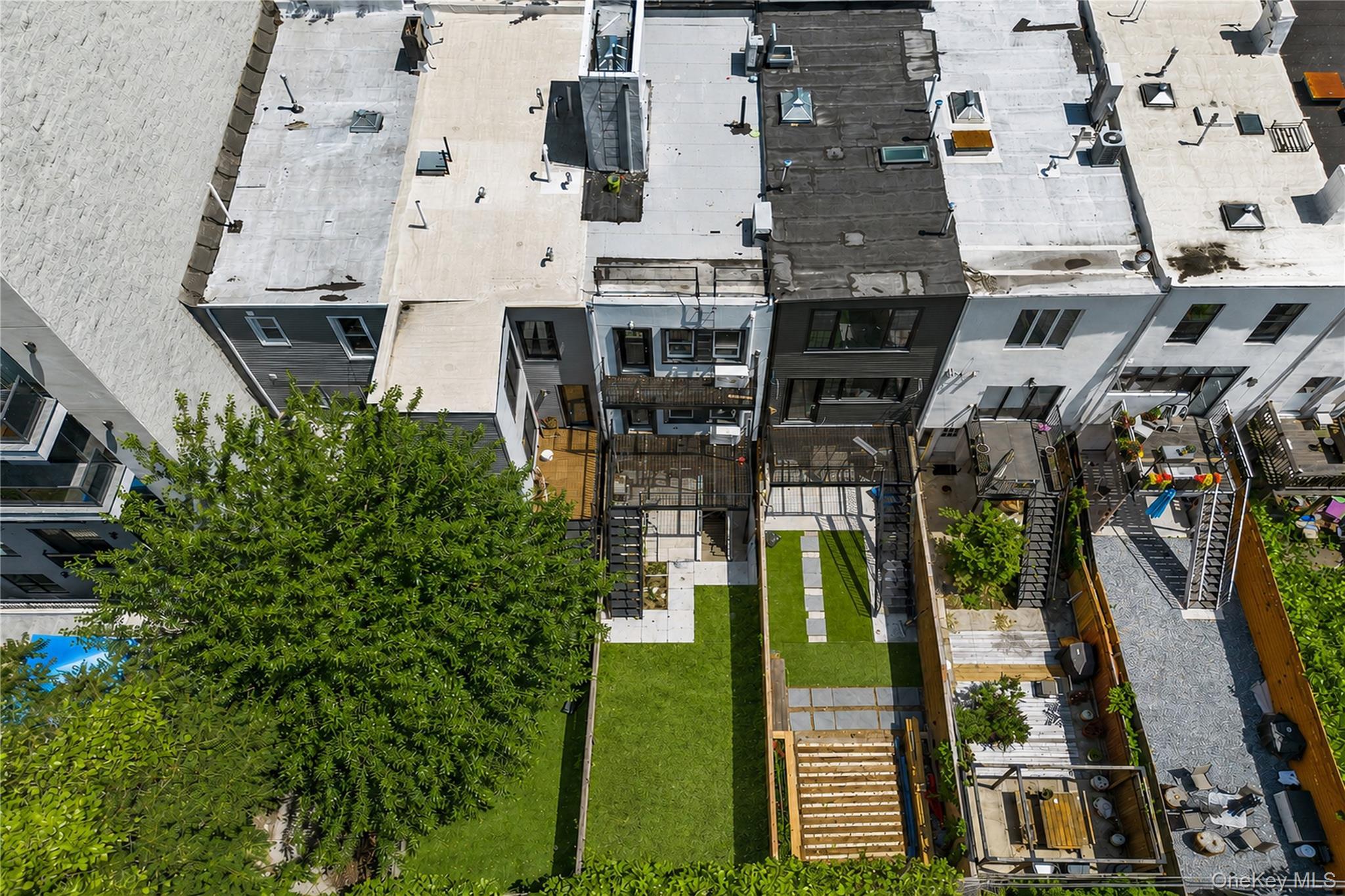 Single Family Cooper Street  Brooklyn, NY 11207, MLS-1016354-19