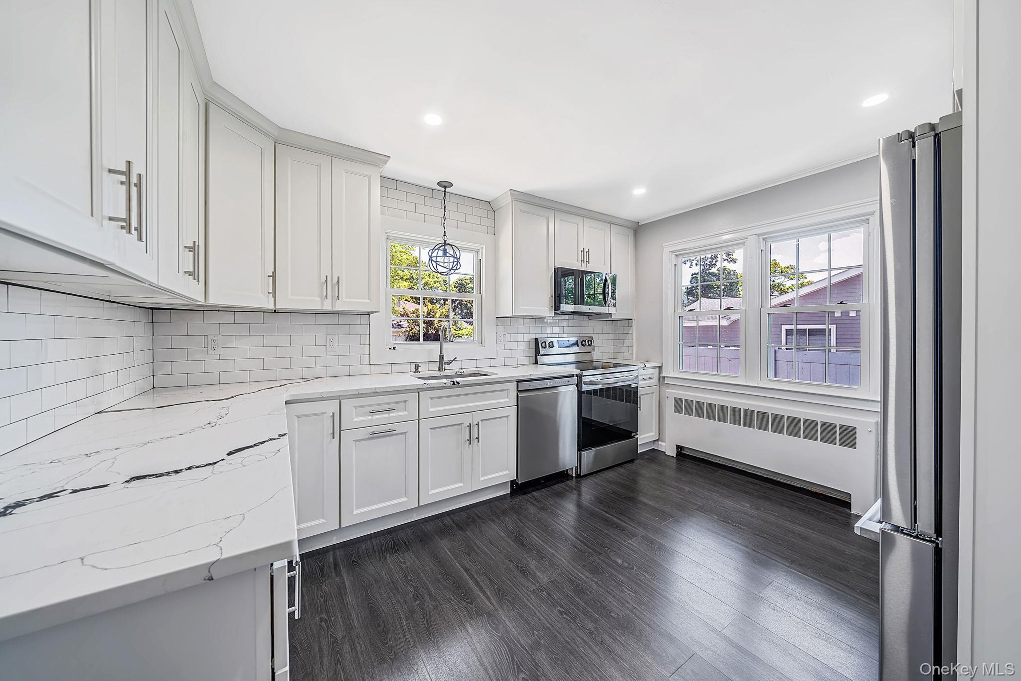 Single Family Pinelawn Avenue Suffolk County, NY 11738, MLS-1016357-12