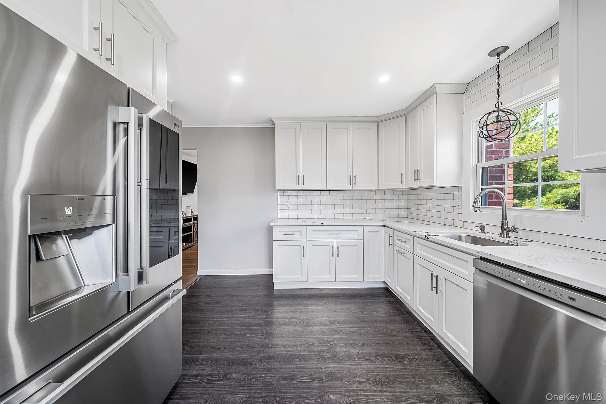 Single Family Pinelawn Avenue Suffolk County, NY 11738, MLS-1016357-14