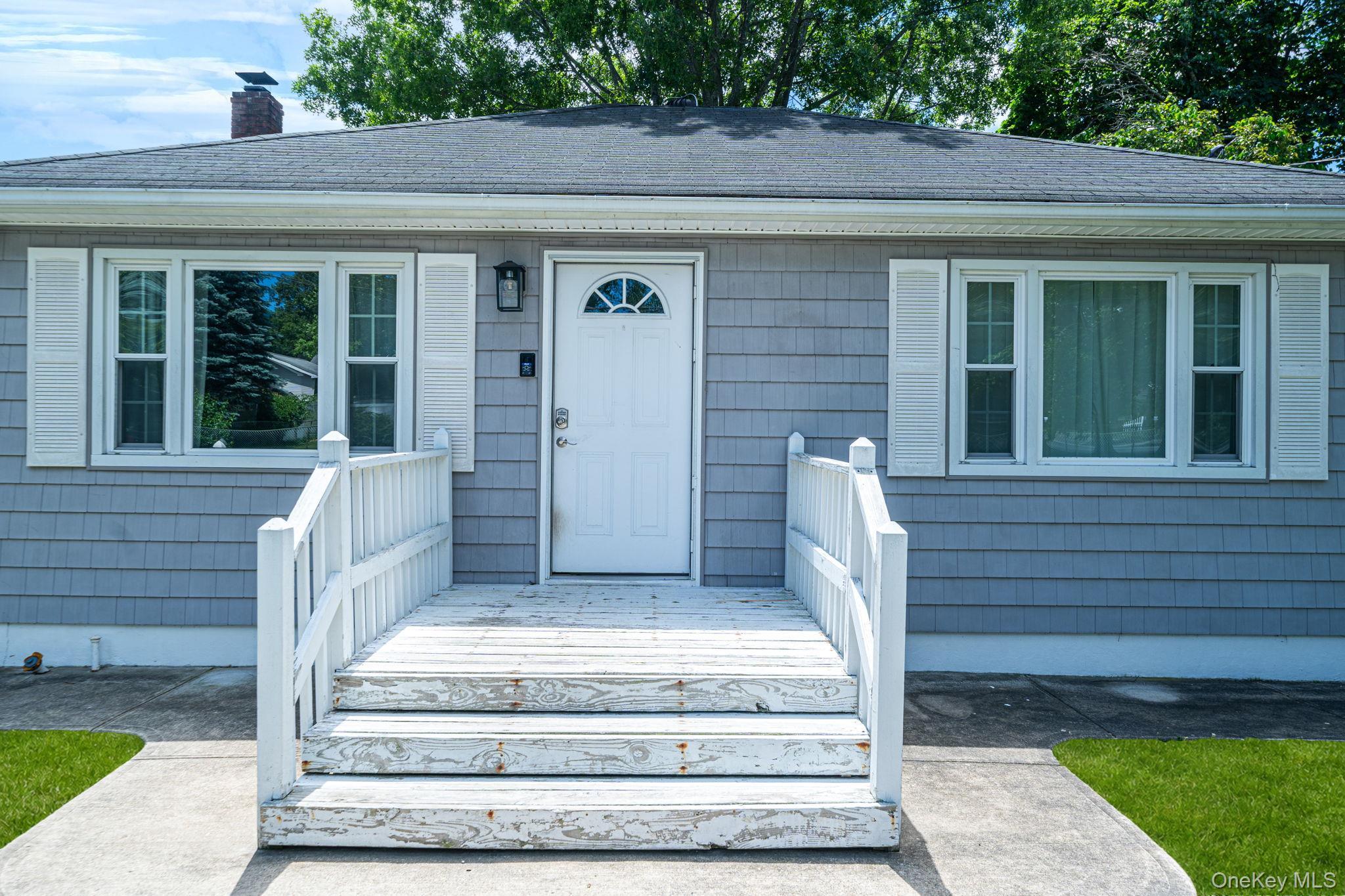 Single Family Pinelawn Avenue Suffolk County, NY 11738, MLS-1016357-2