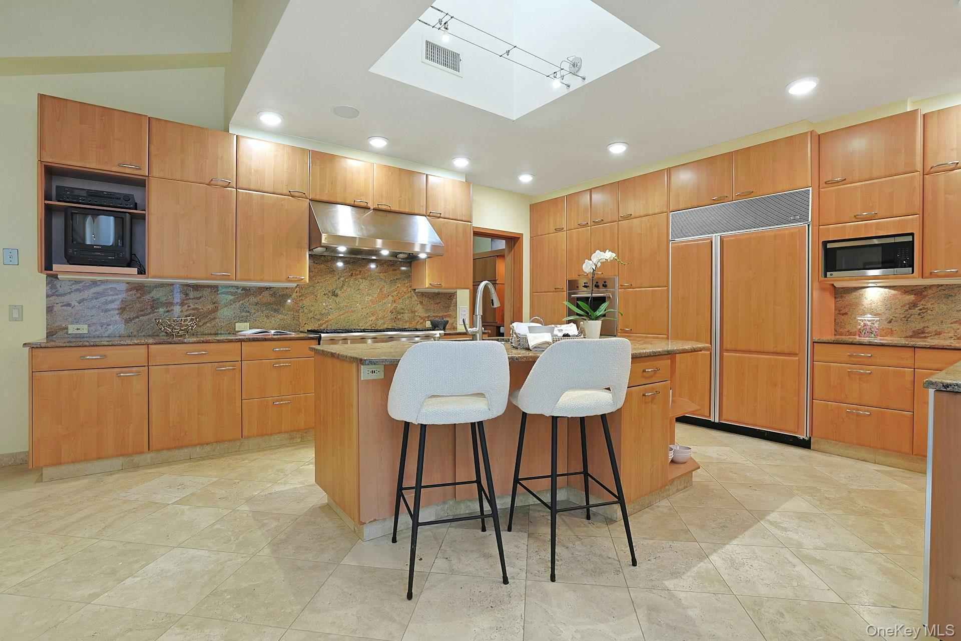 Single Family Murray Hill Road  Westchester County, NY 10583, MLS-1016358-20