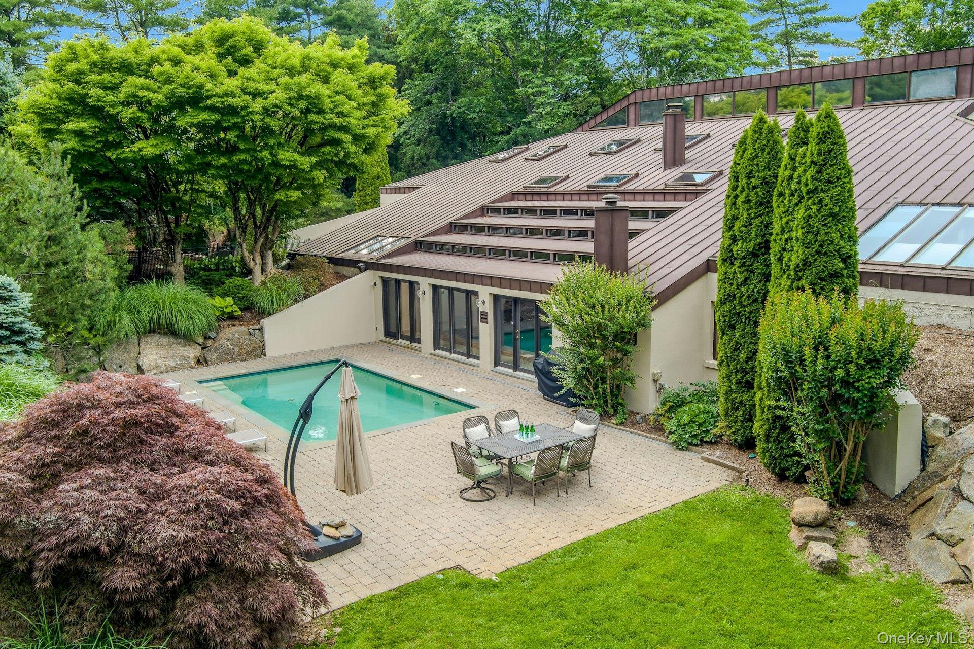 Single Family Murray Hill Road  Westchester County, NY 10583, MLS-1016358-8