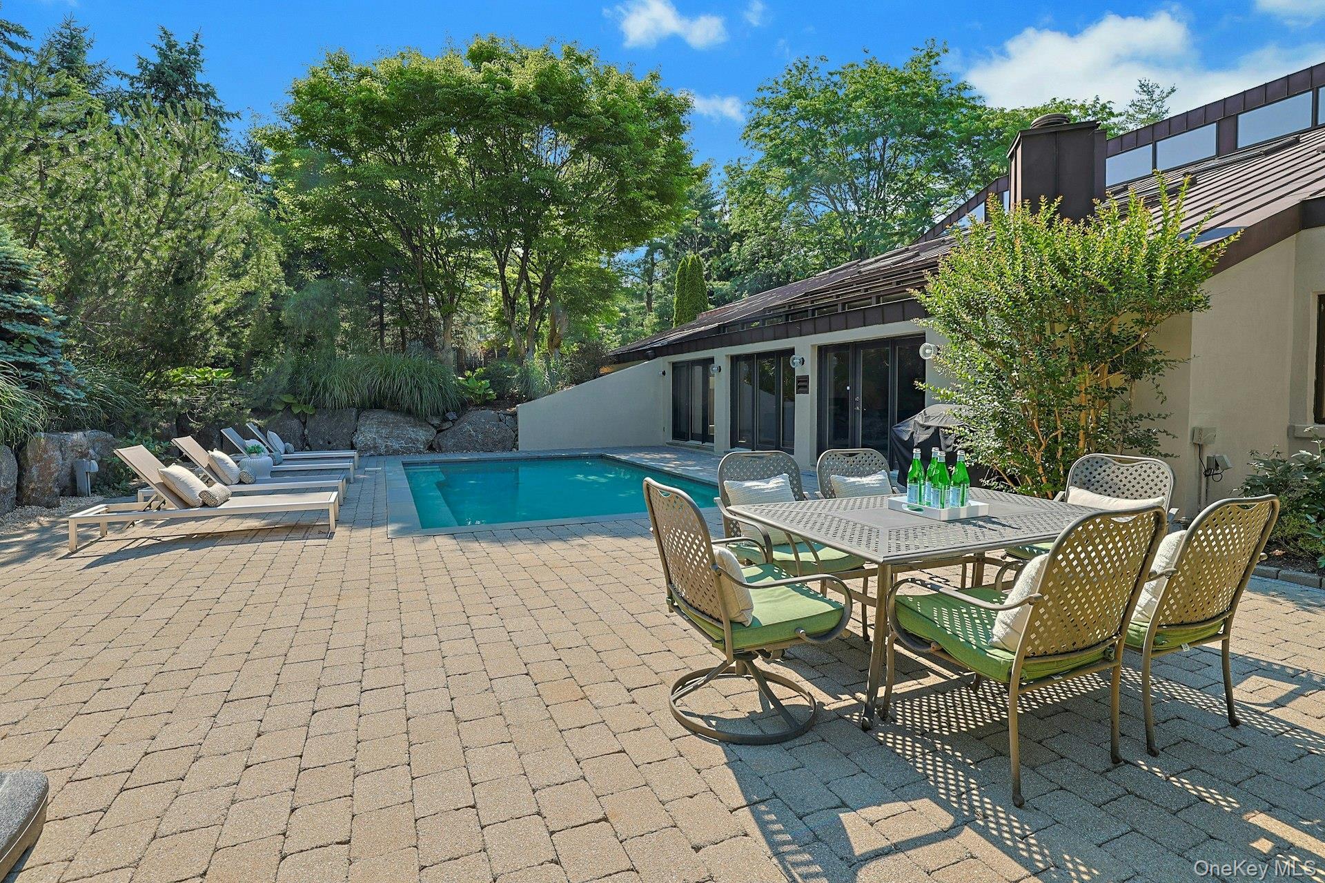 Single Family Murray Hill Road  Westchester County, NY 10583, MLS-1016358-9
