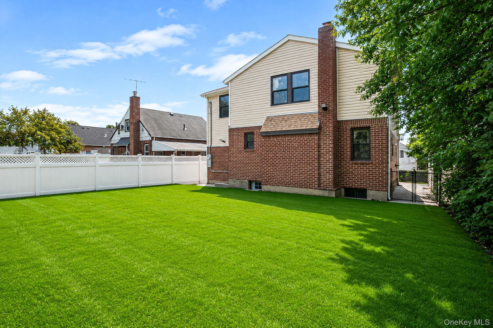 Single Family Kingston Street Nassau County, NY 11003, MLS-1016382-3