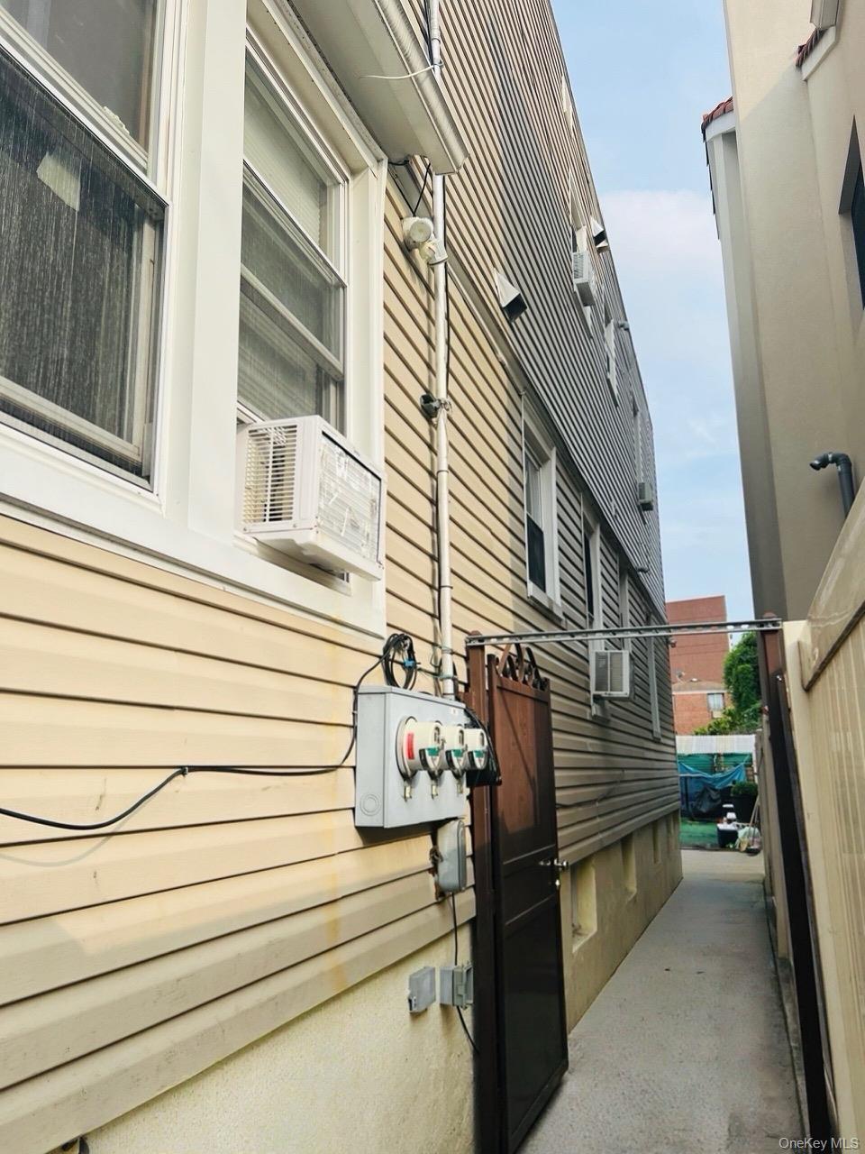 Single Family 38th Avenue Queens, NY 11368, MLS-1016389-4
