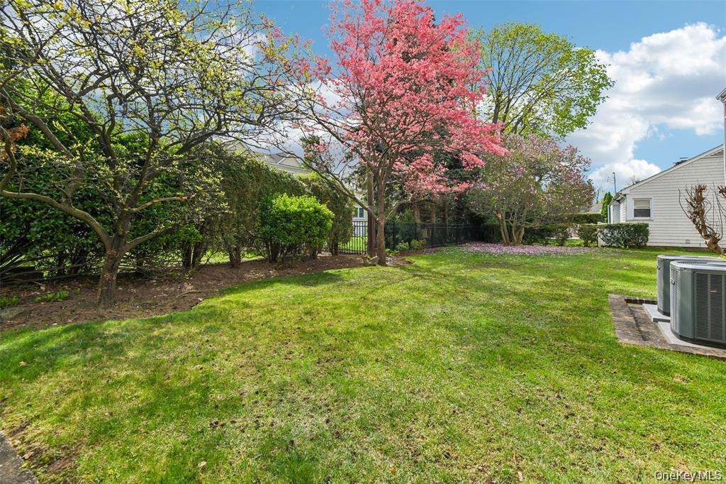 Single Family Kensington Road  Nassau County, NY 11530, MLS-1016423-4